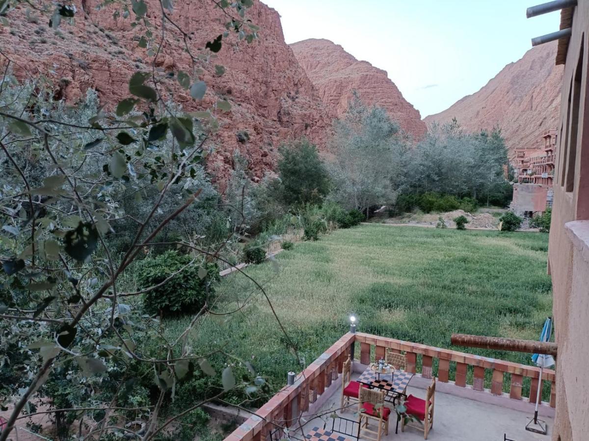Riad Pizzeria Marhaba Akhendachou n'Ait Ouffi エクステリア 写真