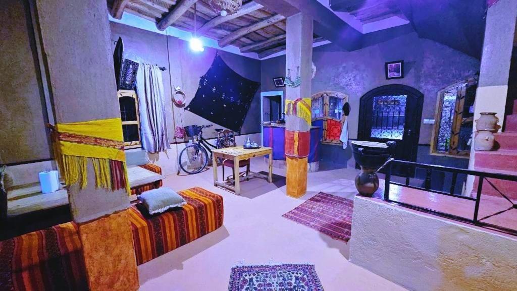 Riad Pizzeria Marhaba Akhendachou n'Ait Ouffi エクステリア 写真