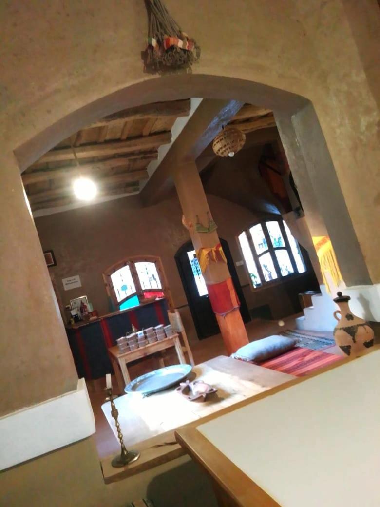 Riad Pizzeria Marhaba Akhendachou n'Ait Ouffi エクステリア 写真