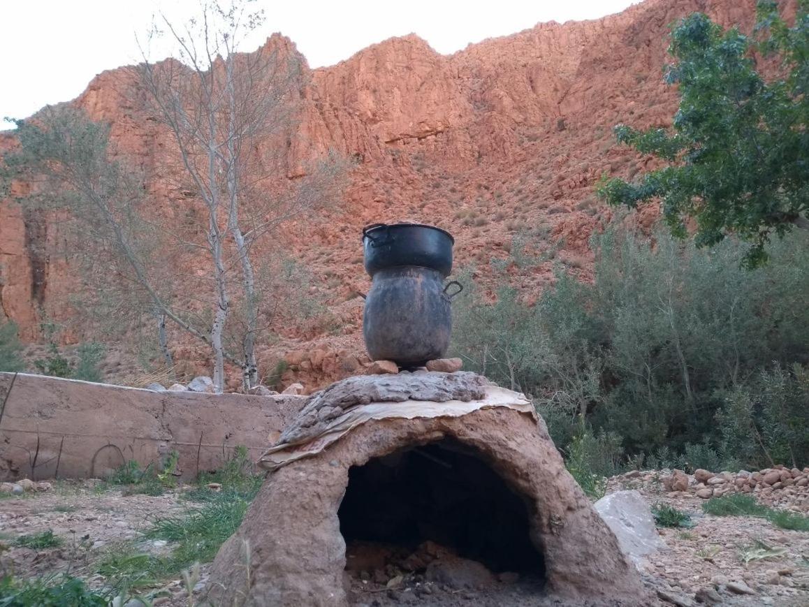 Riad Pizzeria Marhaba Akhendachou n'Ait Ouffi エクステリア 写真