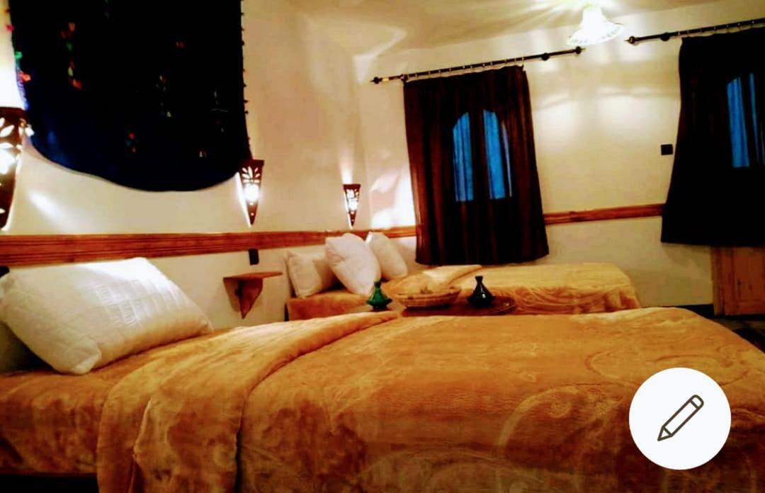 Riad Pizzeria Marhaba Akhendachou n'Ait Ouffi エクステリア 写真